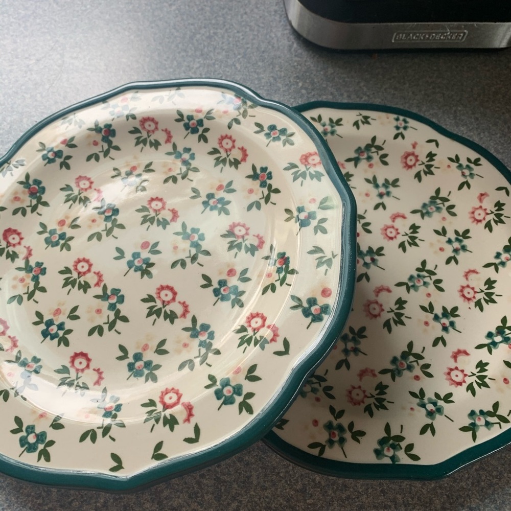 Dessert plates